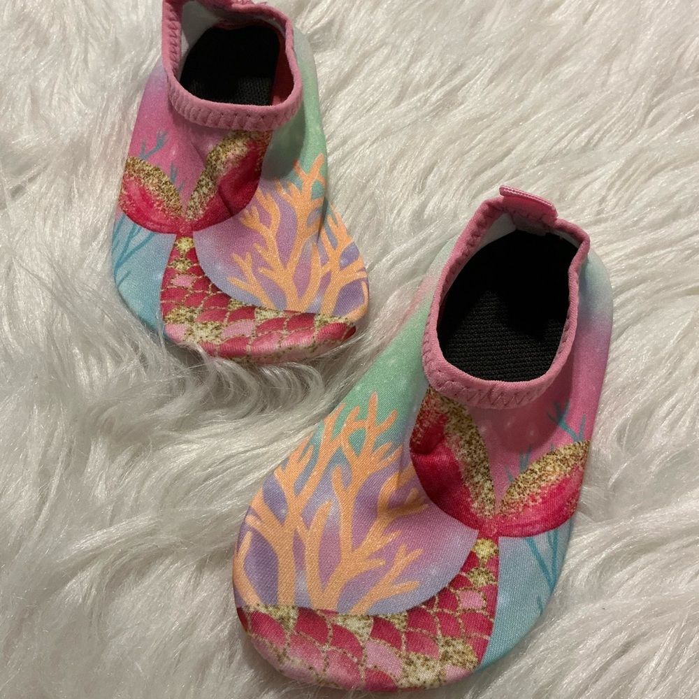 Pink and colorful size 26 (Asian) swim shoes for little girl/children